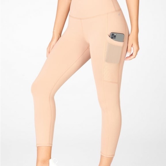 Fabletics high waisted pocket Capri NWT - Picture 4 of 6